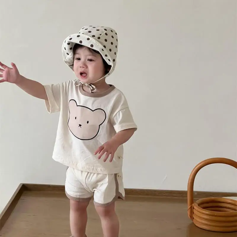 2025 Summer New Baby Short Sleeve Clothes Set Infant Cute Bear Print Casual 2pcs Suit Toddler Boy Girl Breathable Shorts Outfits
2025 Summer New Baby Short Sleeve Clothes Set Infant Cute Bear Print Casual 2pcs Suit Toddler Boy Girl Breathable Shorts Outfits