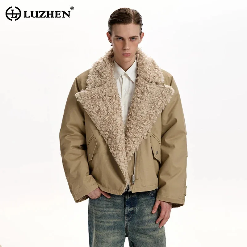 LUZHEN 2025 Winter Brushed Lamb Wool Liner Warm Casual Parka Men's Fashion Handsome Solid Color High Quality Padded Coat JY5793
LUZHEN 2025 Winter Brushed Lamb Wool Liner Warm Casual Parka Men's Fashion Handsome Solid Color High Quality Padded Coat JY5793