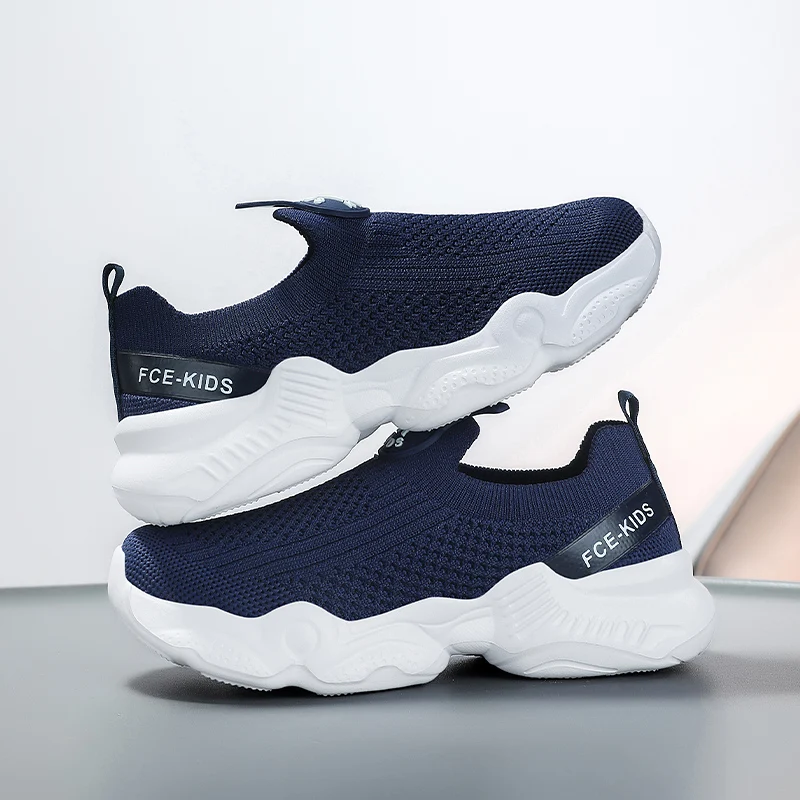 Road Running Special Child Mesh Shoes Hollow Breathable Structure Firm Grip Sole Long Time Outdoor Running Shoes
Road Running Special Child Mesh Shoes Hollow Breathable Structure Firm Grip Sole Long Time Outdoor Running Shoes
