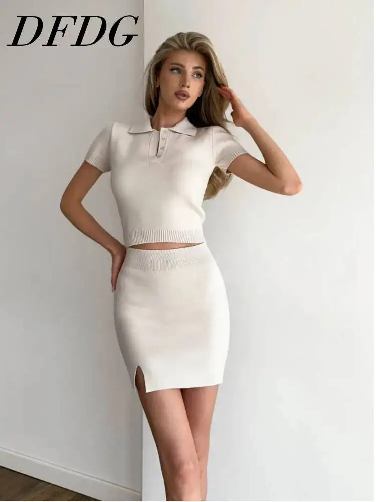 DFDG Women 2026 Spring Summer Knit Two Piece Outfit Polo Neck Crop Top High Waist Slit Mini Skirt Elegant Casual Set
DFDG Women 2026 Spring Summer Knit Two Piece Outfit Polo Neck Crop Top High Waist Slit Mini Skirt Elegant Casual Set