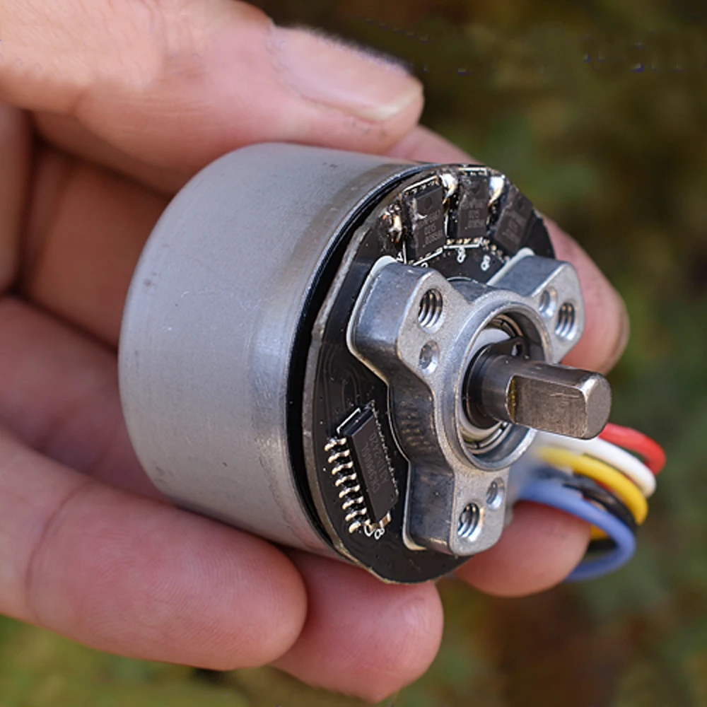TY3816B 37.4mm Brushless Motor DC12V 4250 RPM Large Torque Strong Forward and Reverse Mini DC Motor PWM Speed for Fascial Gun
TY3816B 37.4mm Brushless Motor DC12V 4250 RPM Large Torque Strong Forward and Reverse Mini DC Motor PWM Speed for Fascial Gun