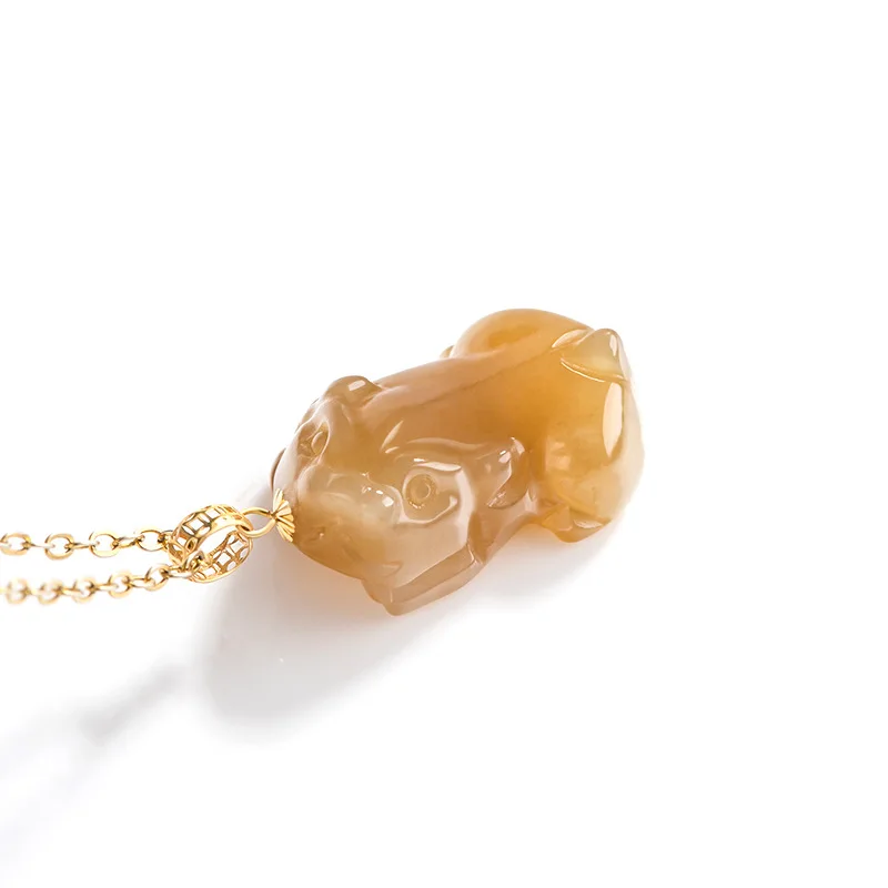 Natural Hotan Jade Yellow Pixiu Jade 18K Gold Inlaid Pendant Leather Mound Charms Men's Jewelry Women's Gifts Drop Shipping
Natural Hotan Jade Yellow Pixiu Jade 18K Gold Inlaid Pendant Leather Mound Charms Men's Jewelry Women's Gifts Drop Shipping