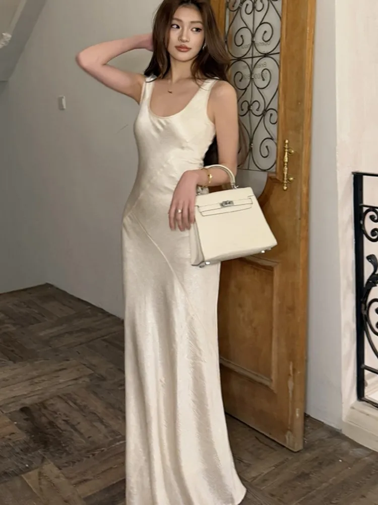 2025 New Satin Solid Elegant Chic Mermaid Dresses Spring SummerSleeveless Bodycon Slim Wasit Evening Wedding Party Woman Dress
2025 New Satin Solid Elegant Chic Mermaid Dresses Spring SummerSleeveless Bodycon Slim Wasit Evening Wedding Party Woman Dress