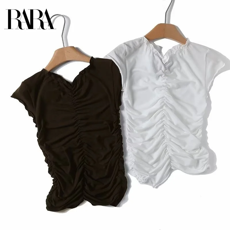 RARA Ladies' Stylish Slim - fit Ruffled V - neck Short - sleeve T - shirt with Elastic Pleat Decoration for a Fashion
RARA Ladies' Stylish Slim - fit Ruffled V - neck Short - sleeve T - shirt with Elastic Pleat Decoration for a Fashion