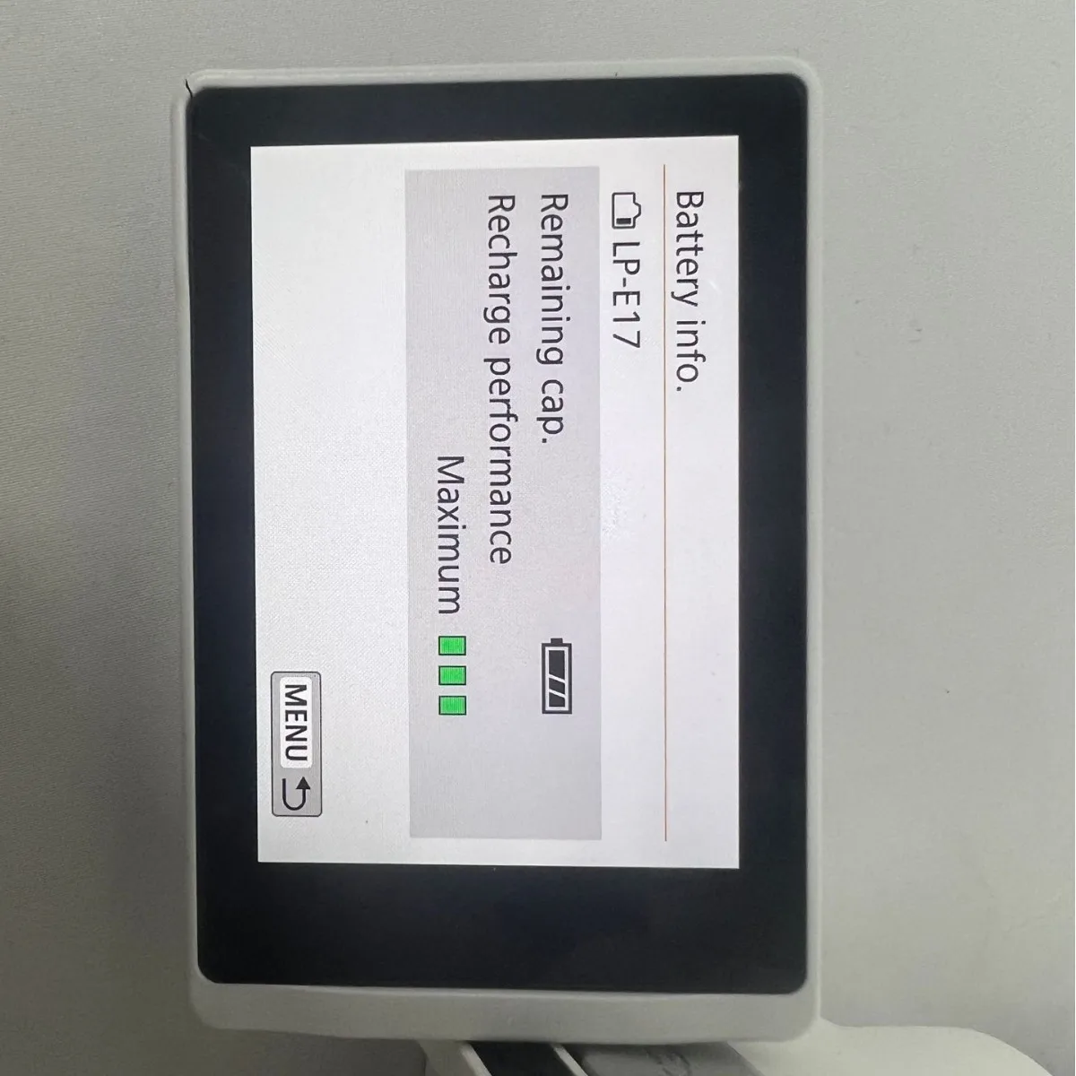 LP-E17 1040mAh E17 Camera Full Decoding Battery Suitable for R50 R8 RP 850D 77D M6M3 and Other Lithium Batteries 
LP-E17 1040mAh E17 Camera Full Decoding Battery Suitable for R50 R8 RP 850D 77D M6M3 and Other Lithium Batteries