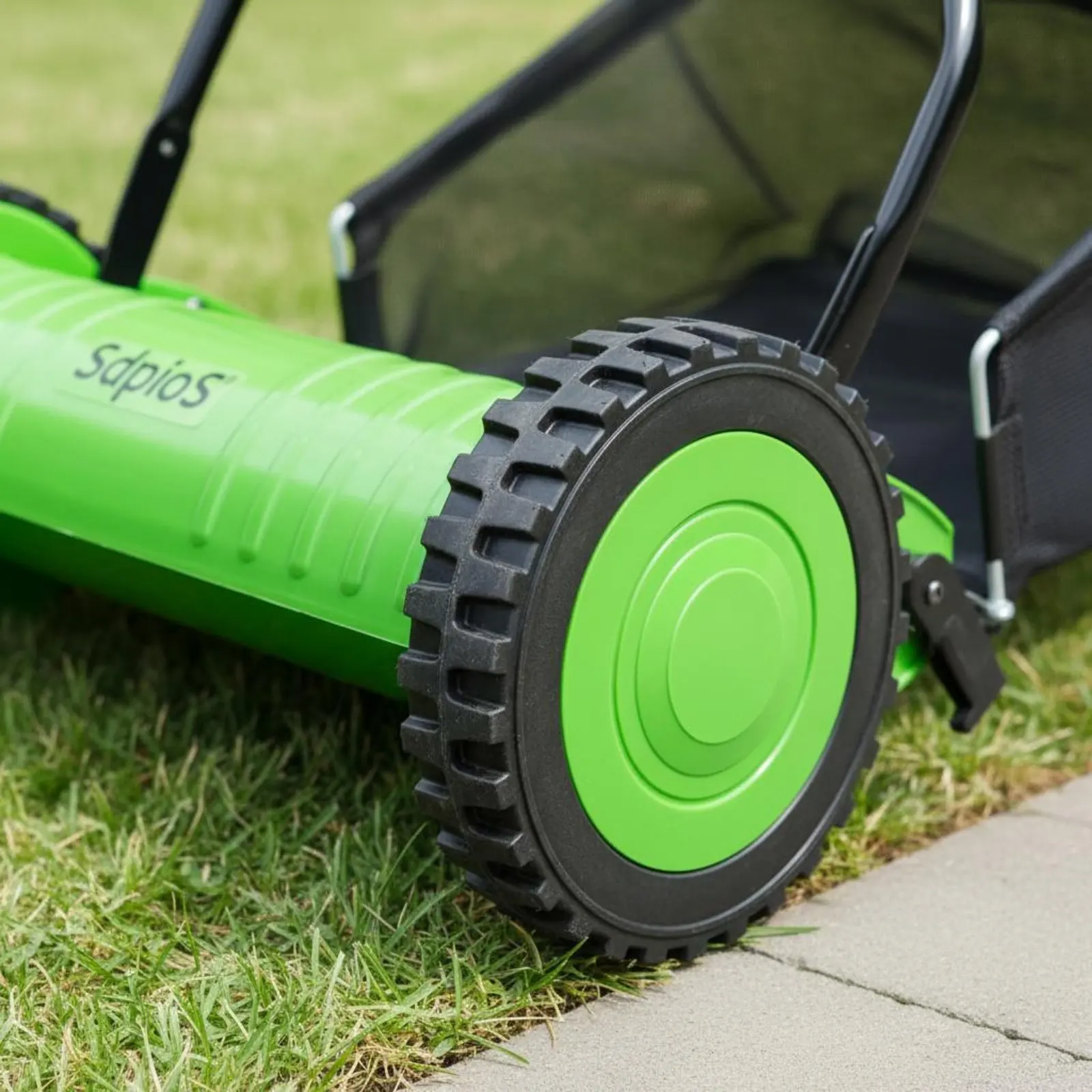 Push Lawn Mower Cordless Manual Reel Mower Hand Push Grass Trimmer Lightweight Quiet Function for Gardens
Push Lawn Mower Cordless Manual Reel Mower Hand Push Grass Trimmer Lightweight Quiet Function for Gardens
