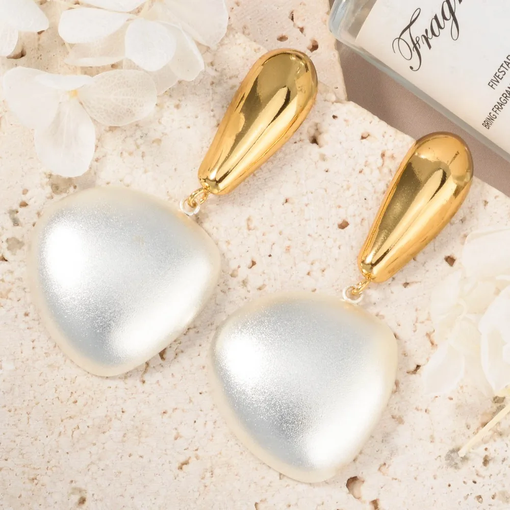 Stainless Steel Round Chunky Dangle Earrings Bean Geometric Drop Earrings Gold Color Statement Ear Jewelry for Women Girl
Stainless Steel Round Chunky Dangle Earrings Bean Geometric Drop Earrings Gold Color Statement Ear Jewelry for Women Girl