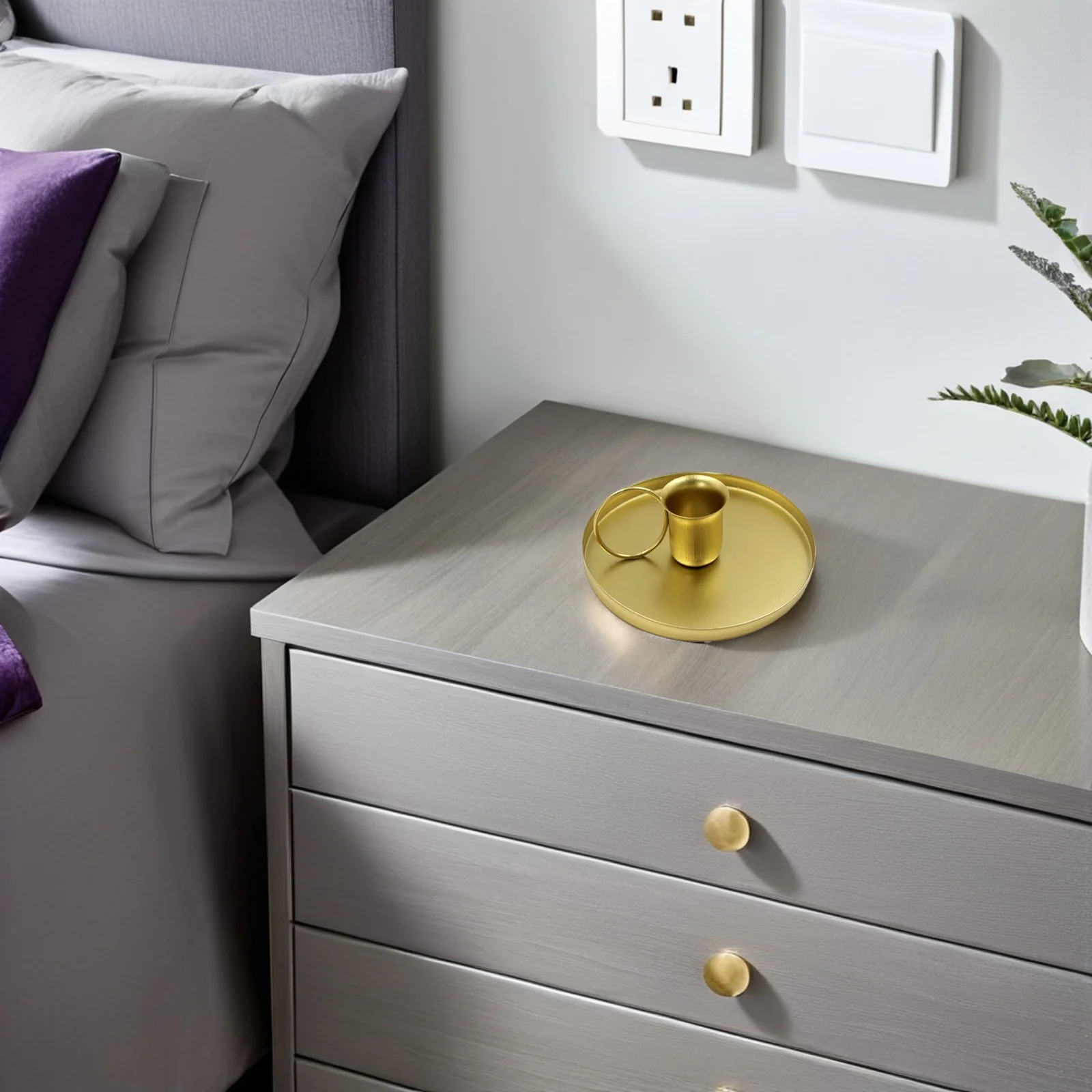 2Pcs Retro Metal Holder European Style Tea Cup Design Candlestick for Living Room Bedroom Tabletop Decoration Indoor
2Pcs Retro Metal Holder European Style Tea Cup Design Candlestick for Living Room Bedroom Tabletop Decoration Indoor