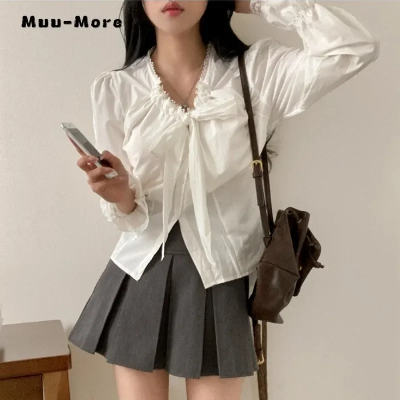 Women's Sweet Casual V-neck Solid Color Bow Blouses Korean Style Single Breasted Slim Fit Chic Long Sleeve Lace-up Shirts
Women's Sweet Casual V-neck Solid Color Bow Blouses Korean Style Single Breasted Slim Fit Chic Long Sleeve Lace-up Shirts