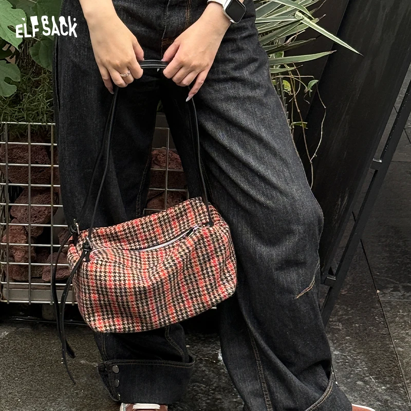 ELFSACK 2025 Winter New Arrivals Y2K Stripe Single Strap Bag Accessory For Woman
ELFSACK 2025 Winter New Arrivals Y2K Stripe Single Strap Bag Accessory For Woman