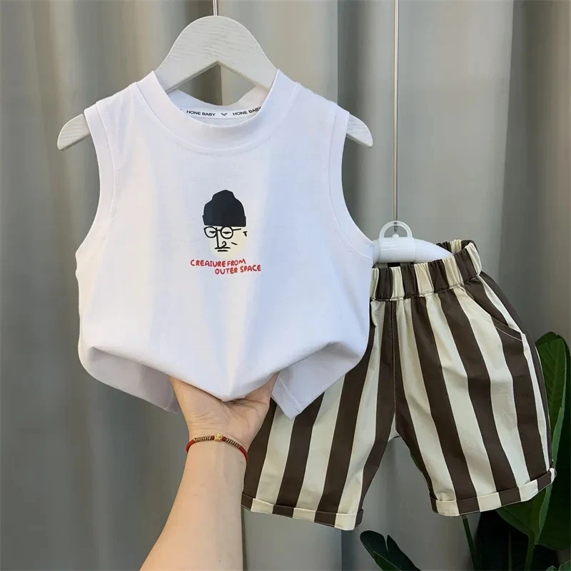 Boys' Baby Summer Clothing Set New Children's Summer Sleeveless T-shirt Top Shorts Two Piece Set
Boys' Baby Summer Clothing Set New Children's Summer Sleeveless T-shirt Top Shorts Two Piece Set