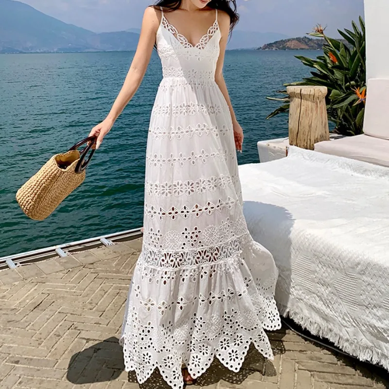 White Lace Maxi Dress for Women V-neck Summer Holiday Hollow Out Elegant Dresses Evening Party Luxury Design Vestidos
White Lace Maxi Dress for Women V-neck Summer Holiday Hollow Out Elegant Dresses Evening Party Luxury Design Vestidos