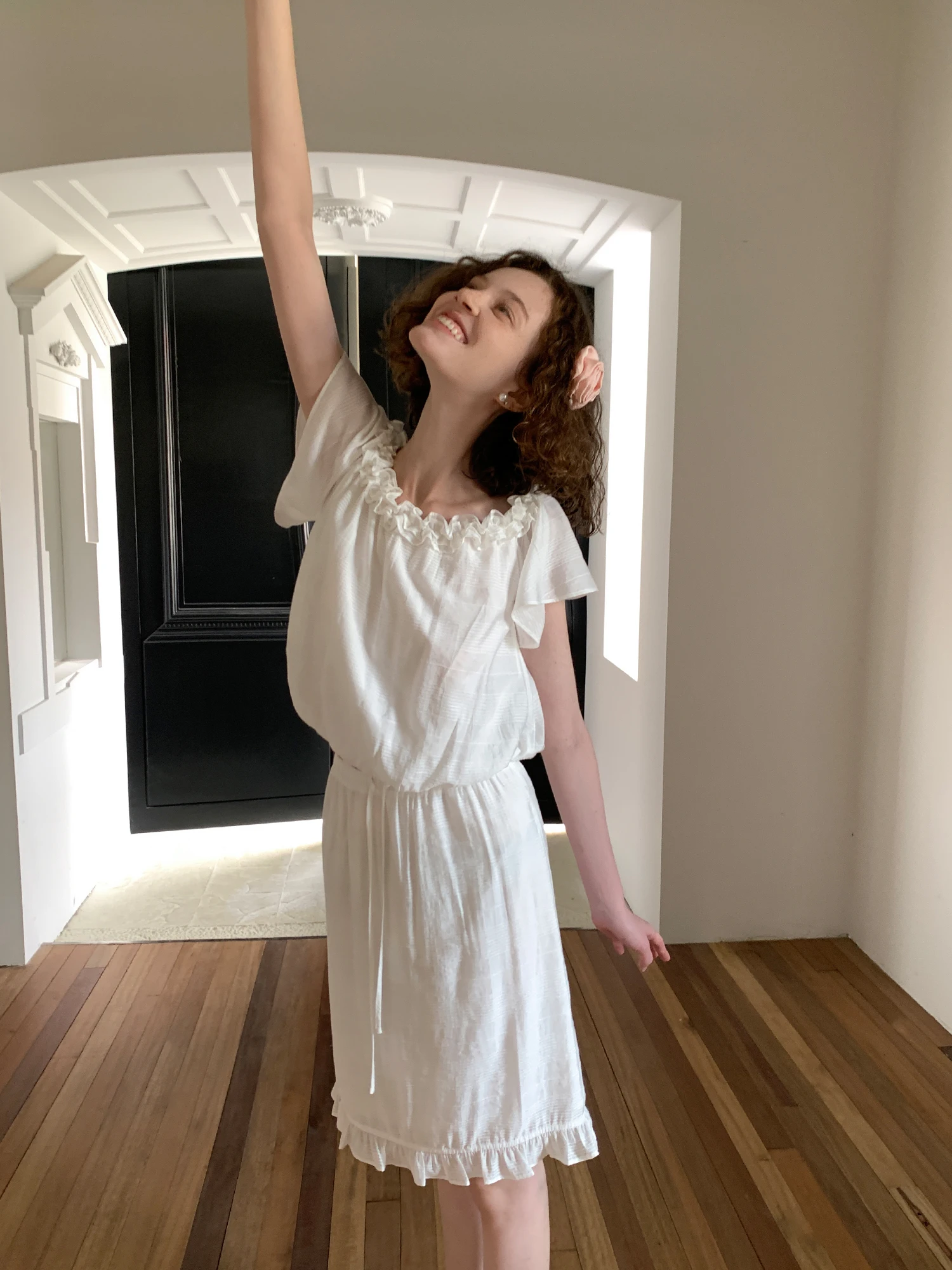Eggka White Chiffon Loose High Waist Skirt Set Women Summer Fashionable Half Body Skirt with Oxygen Sensing Mushroom Pattern
Eggka White Chiffon Loose High Waist Skirt Set Women Summer Fashionable Half Body Skirt with Oxygen Sensing Mushroom Pattern