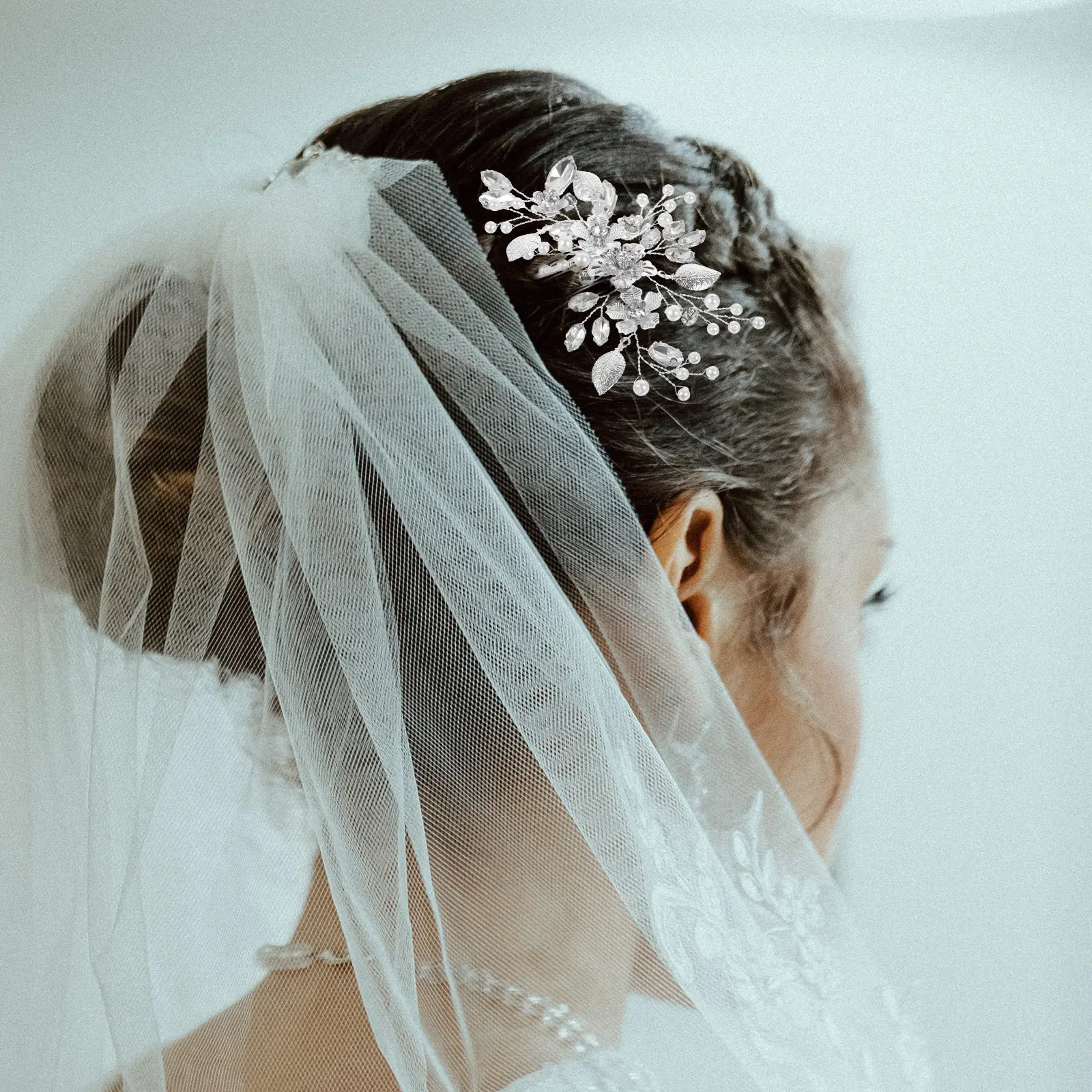 Elegant Flower Rhinestone Hair Side Comb Zinc Alloy Bridal Hair Accessory for Wedding Bride Hairstyle Decoration
Elegant Flower Rhinestone Hair Side Comb Zinc Alloy Bridal Hair Accessory for Wedding Bride Hairstyle Decoration