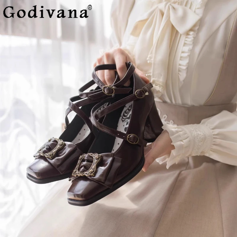French Elegant Court Retro Lo Mary Jane Shoes Autumn New Girls' Women's Sweet Cute Bow Lolita High Heel Pumps Lady Leather Shoes
French Elegant Court Retro Lo Mary Jane Shoes Autumn New Girls' Women's Sweet Cute Bow Lolita High Heel Pumps Lady Leather Shoes