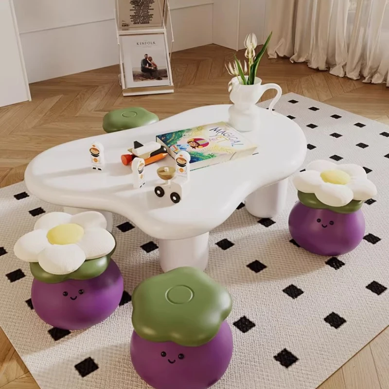 Small stool household low stool living room children's advanced sense light luxury cute creative coffee table entrance shoe chan
Small stool household low stool living room children's advanced sense light luxury cute creative coffee table entrance shoe chan