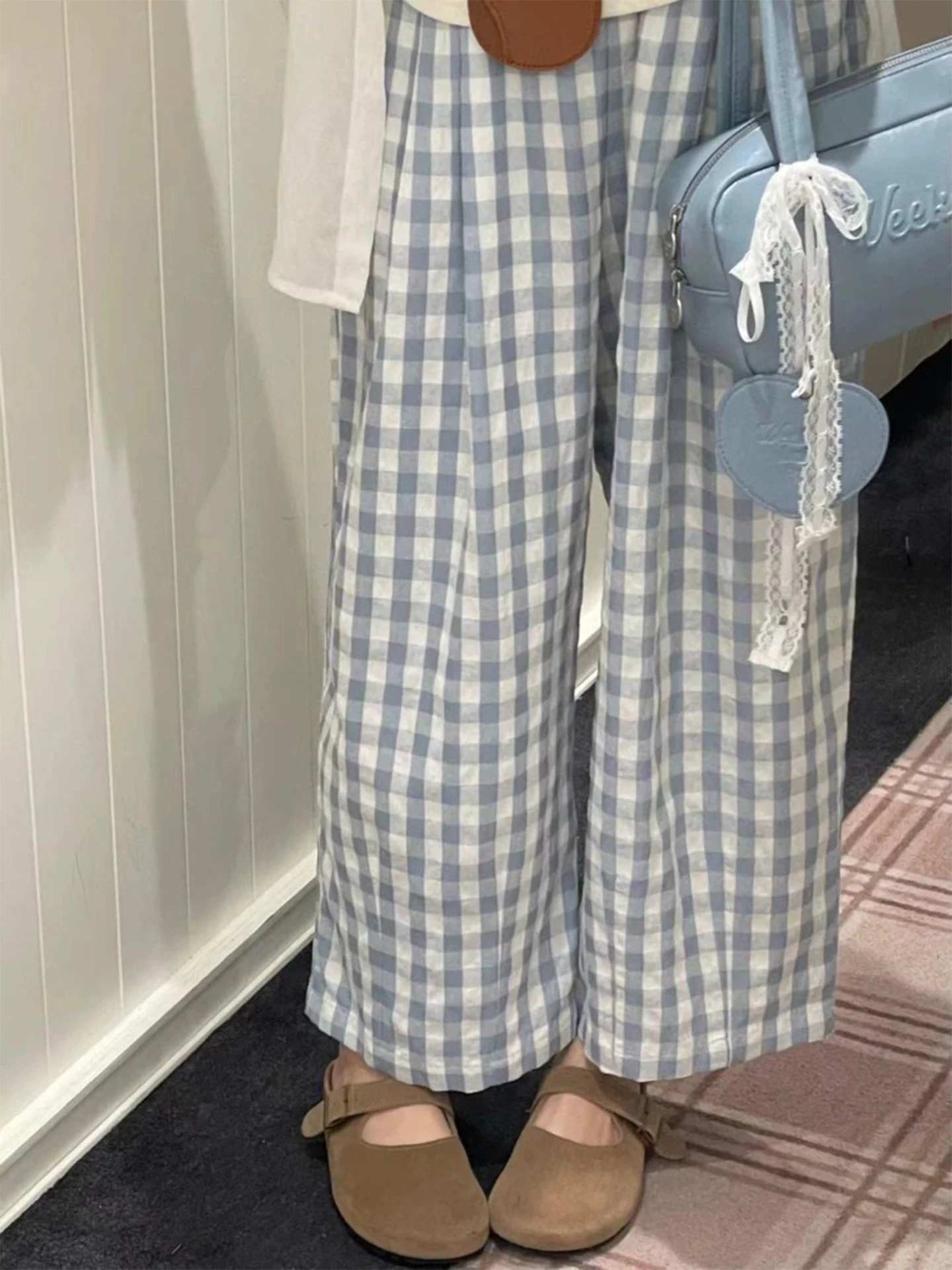 Blue Plaid Pants Women's Summer plus Size 300 Pounds Big MM Balloon Pants Slimming Nine Points High Waist Loose Fit Casual Tr...
Blue Plaid Pants Women's Summer plus Size 300 Pounds Big MM Balloon Pants Slimming Nine Points High Waist Loose Fit Casual Tr...