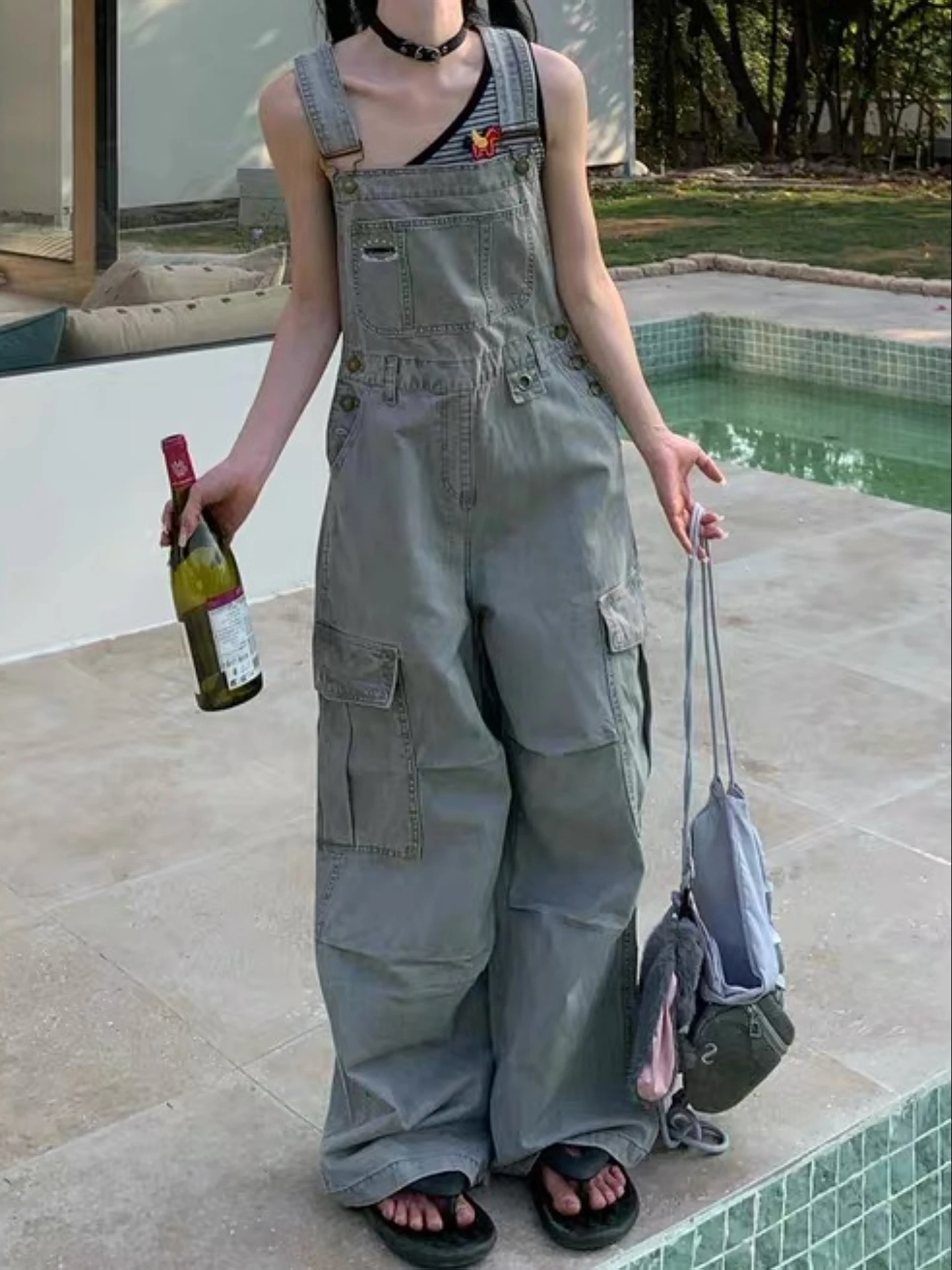 Retro American Washed Denim Overalls Loose Straight Wide Leg Pants Men Women Design Sense Casual High Waist Jeans Overalls
Retro American Washed Denim Overalls Loose Straight Wide Leg Pants Men Women Design Sense Casual High Waist Jeans Overalls