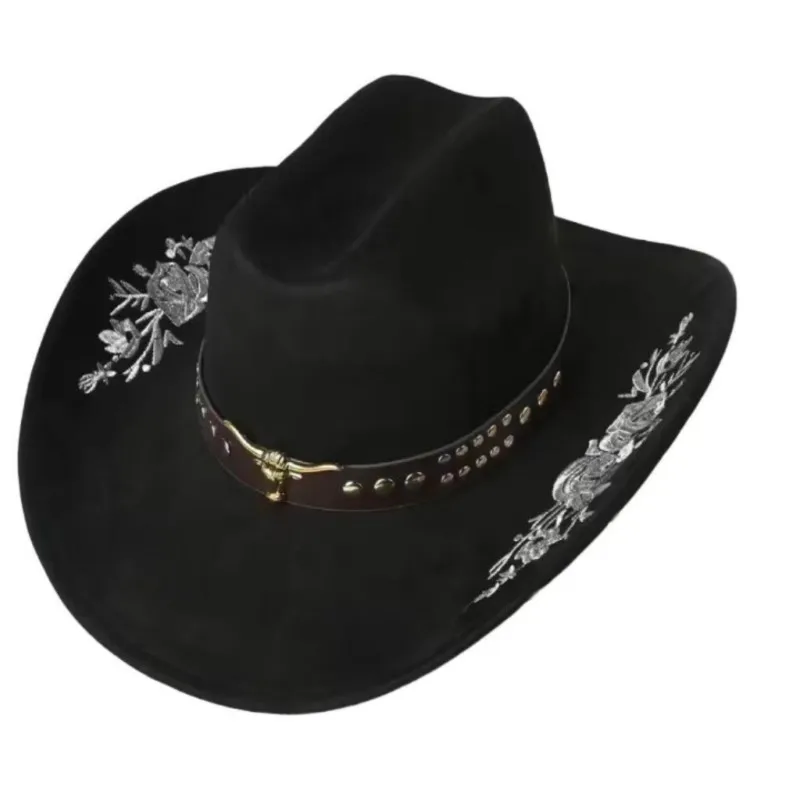 The embroidered velvet hat with a large cornered waistband decoration is unique top
The embroidered velvet hat with a large cornered waistband decoration is unique top