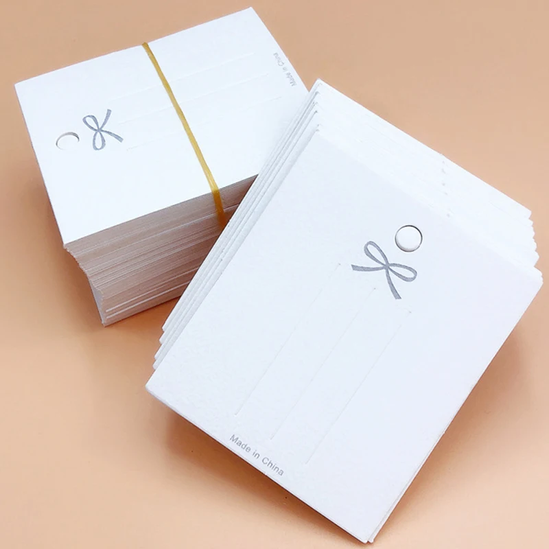 50pcs Hair clips Hairpin Display Card 7.3x6.3cm White Bow Packing Paper Card for DIY Girls Hair Jewelry Retail Price Tags Labels
50pcs Hair clips Hairpin Display Card 7.3x6.3cm White Bow Packing Paper Card for DIY Girls Hair Jewelry Retail Price Tags Labels