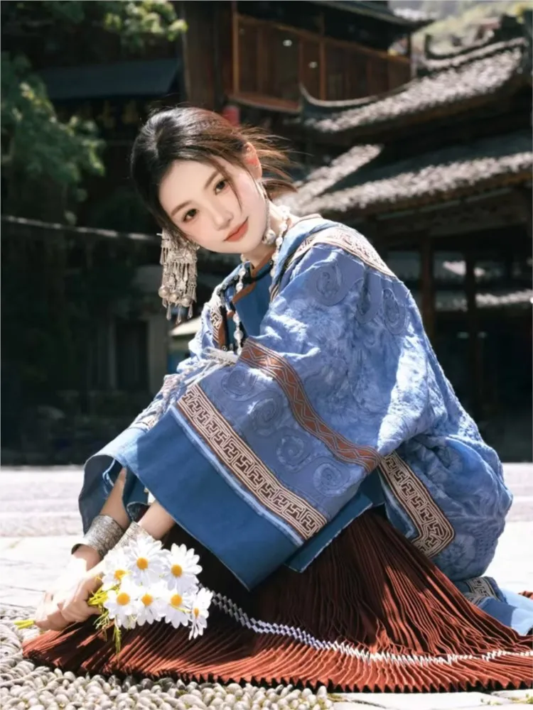 Photography of cotton and linen tops long skirts traditional festival ethnic costumes for women in clothing
Photography of cotton and linen tops long skirts traditional festival ethnic costumes for women in clothing