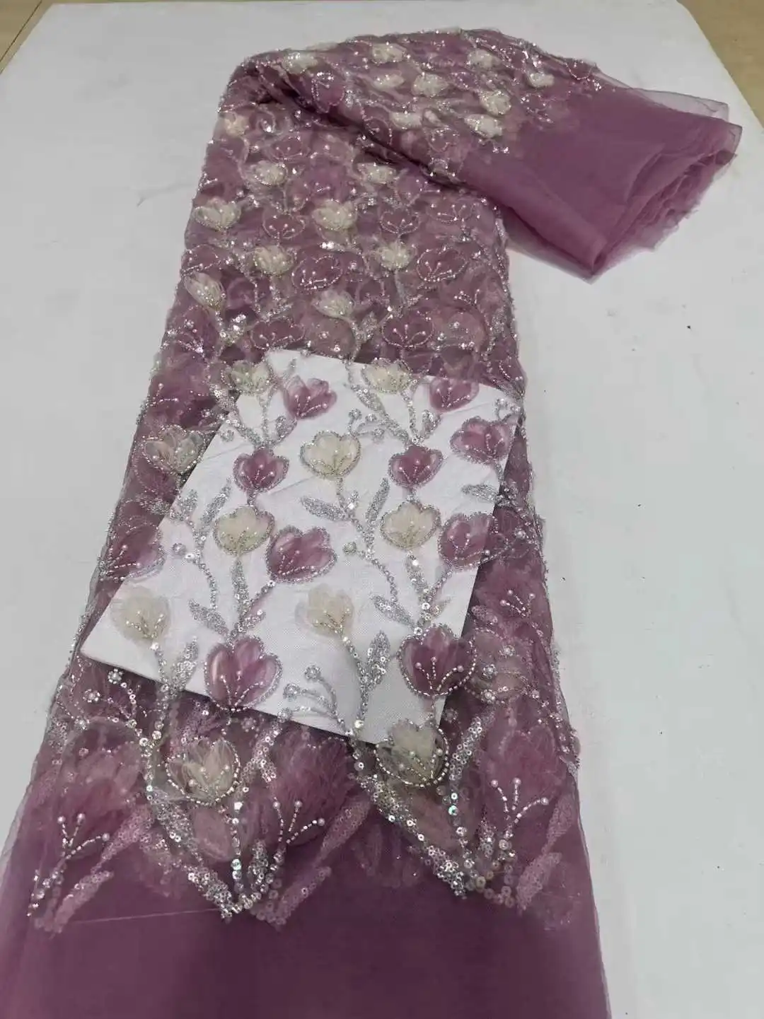 New African French Nigerian High End 2025 New Tulle Lace Fabric With Beads Sequins Flower for Wedding Party Bride Sewing Dress
New African French Nigerian High End 2025 New Tulle Lace Fabric With Beads Sequins Flower for Wedding Party Bride Sewing Dress