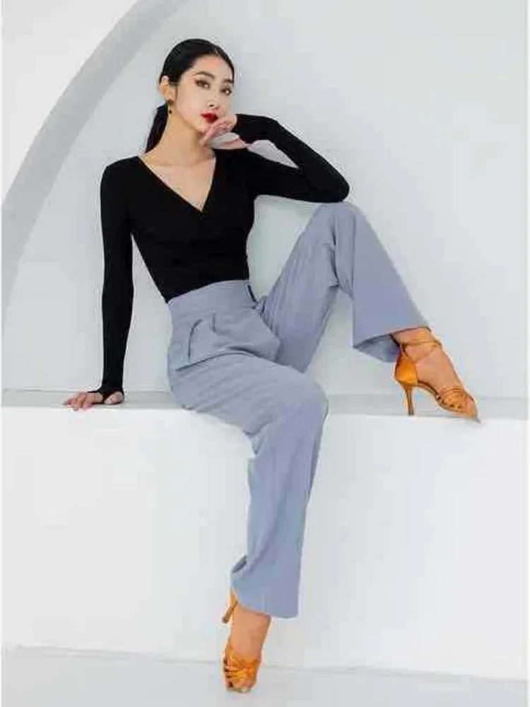 Solid Color Latin Dance Practice Line Pants Women Waltz Costume Jazz High Waist Competition Stage Classical Wide Leg Trousers
Solid Color Latin Dance Practice Line Pants Women Waltz Costume Jazz High Waist Competition Stage Classical Wide Leg Trousers
