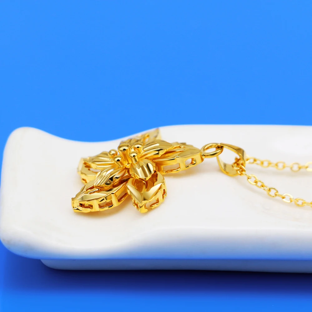 Золотое ожерелье из стерлингового серебра 925, золотое ожерелье для женщин, красивый блестящий кулон Bauhinia, свадебный аксессуар для помолвки
Золотое ожерелье из стерлингового серебра 925, золотое ожерелье для женщин, красивый блестящий кулон Bauhinia, свадебный аксессуар для помолвки