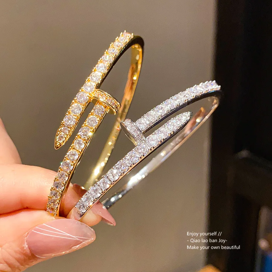 2026 Gold Plated Nail Cuff Bracelet Cubic Zirconia Adjustable Stackable Minimalist Everyday Luxe Jewelry Gift for Women
2026 Gold Plated Nail Cuff Bracelet Cubic Zirconia Adjustable Stackable Minimalist Everyday Luxe Jewelry Gift for Women