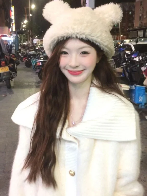 Кожаная шуба с меховым воротником, уникальная, красивая, маленького размера, зимняя верхняя одежда, удобная, длинная...
Кожаная шуба с меховым воротником, уникальная, красивая, маленького размера, зимняя верхняя одежда, удобная, длинная...