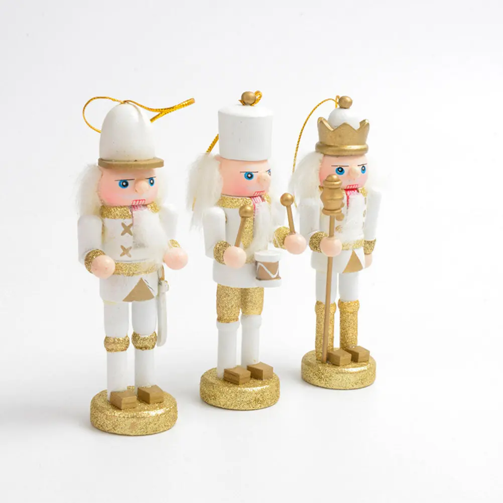 Набор из 3 подвесных украшений для елки в виде Щелкунчиков, деревянные декорации для Рождества, праздничные украшения для вечеринок, декор для праздников
Набор из 3 подвесных украшений для елки в виде Щелкунчиков, деревянные декорации для Рождества, праздничные украшения для вечеринок, декор для праздников