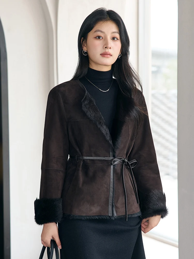 High-end Luxury Real Goatskin Fur Winter Jackets for Women 2026 New Simple O-neck Genuine Leather Lamb Fur Suede Coat with Belt
High-end Luxury Real Goatskin Fur Winter Jackets for Women 2026 New Simple O-neck Genuine Leather Lamb Fur Suede Coat with Belt