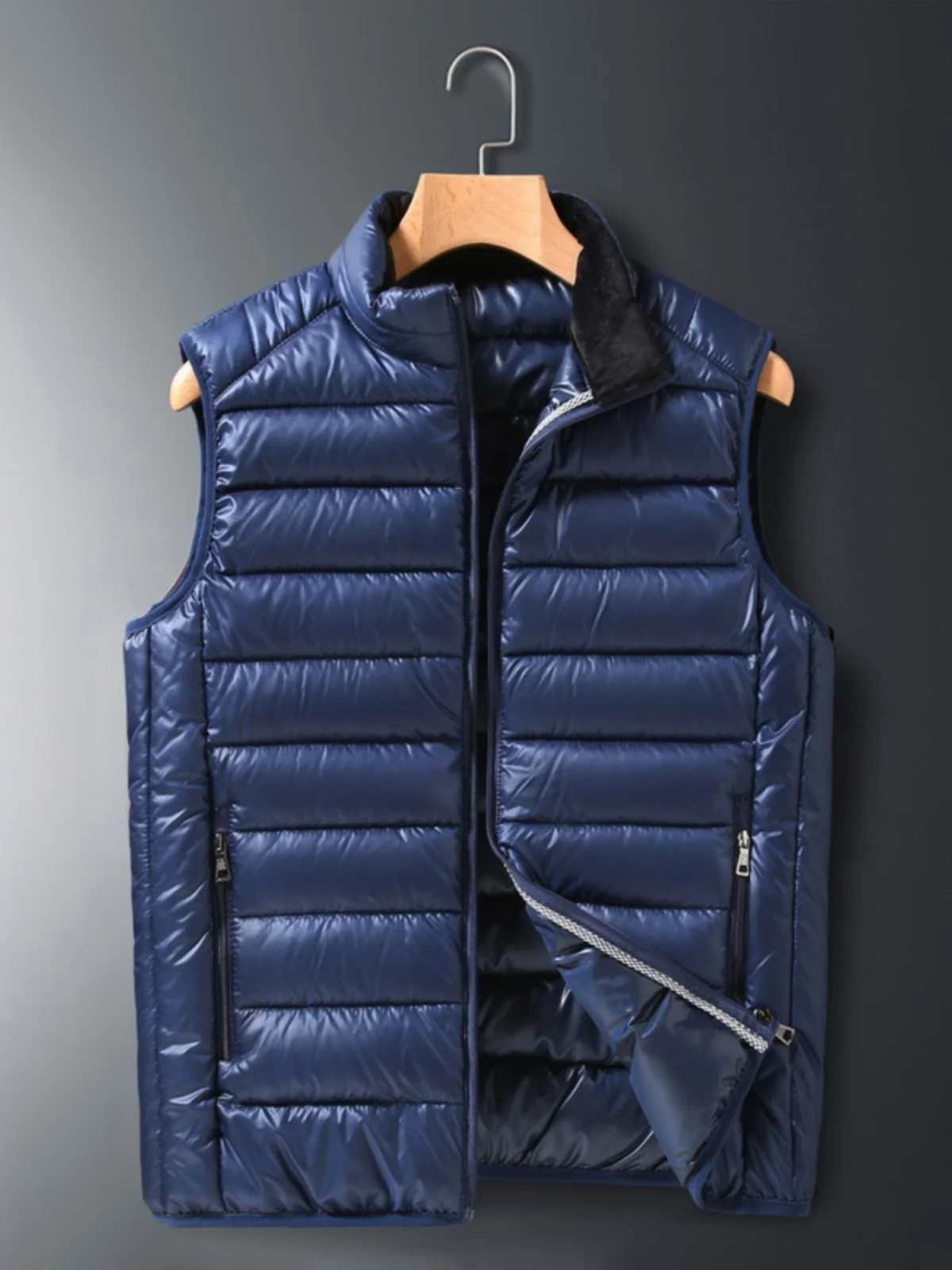 Men's Lightweight Warm Stand Collar down Cotton Vest Faionable Windproof Winter Jaet Zipper Closure Slim Fit Casual Wear
Men's Lightweight Warm Stand Collar down Cotton Vest Faionable Windproof Winter Jaet Zipper Closure Slim Fit Casual Wear