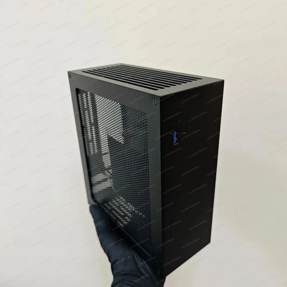 V40 Half-Height ITX Case, Aluminum Alloy Chassis with Built-in PSU for 4060/5060 GPU
V40 Half-Height ITX Case, Aluminum Alloy Chassis with Built-in PSU for 4060/5060 GPU