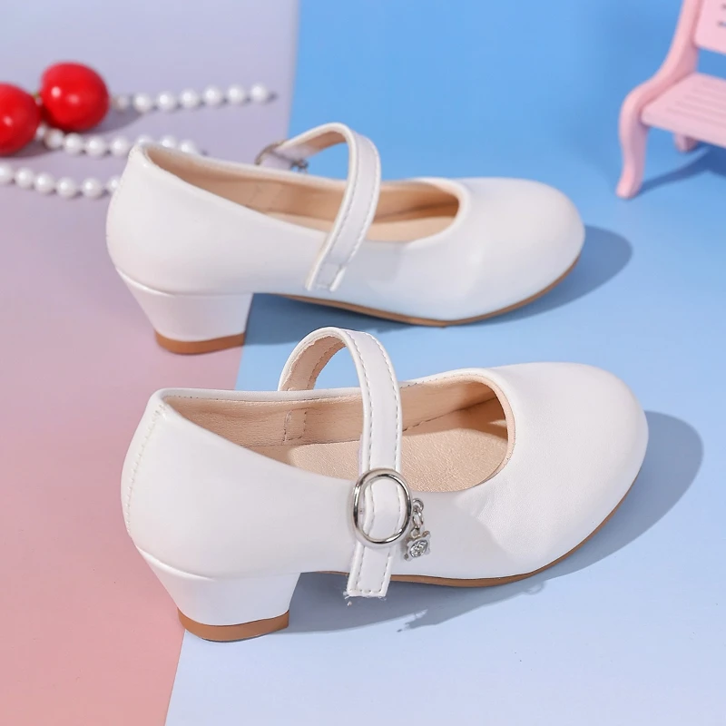 Детская модная кожаная обувь2025Four Seasons, новая коллекцияChild Le Fu Shoe для девочек, Нескользящая танцевальная обувь принцессы, модная обувь для девочек
Детская модная кожаная обувь2025Four Seasons, новая коллекцияChild Le Fu Shoe для девочек, Нескользящая танцевальная обувь принцессы, модная обувь для девочек