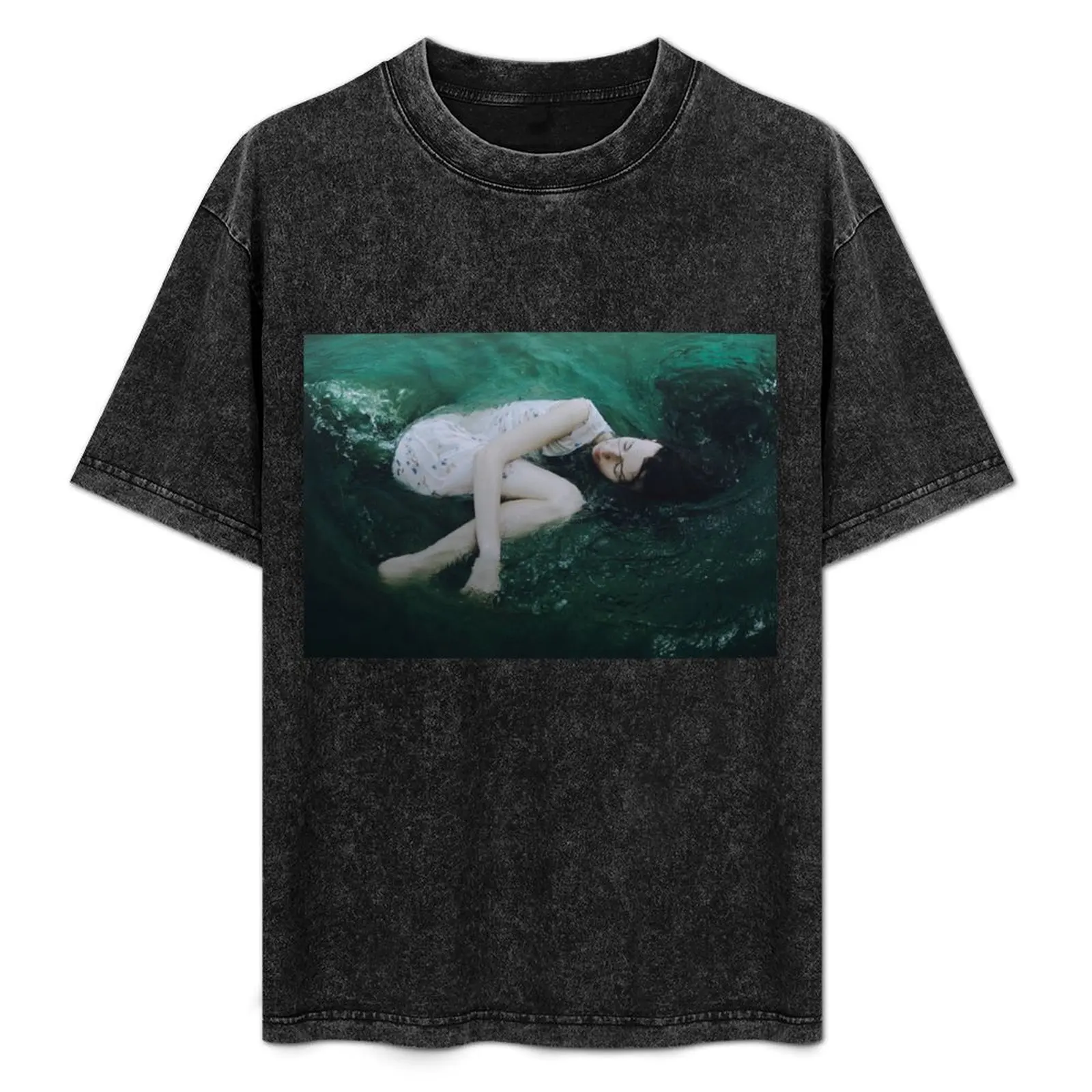 And the ocean loved her back T-Shirt Lightweight Running T-Shirt
And the ocean loved her back T-Shirt Lightweight Running T-Shirt