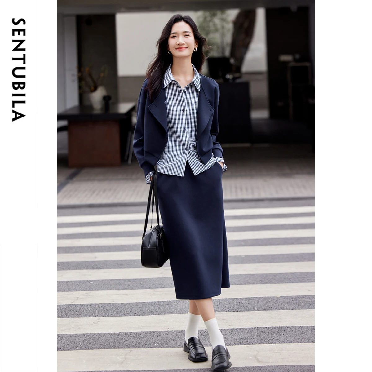 SENTUBILA Straight Skirt Suit for Woman 2025 Spring Contrast Color Plaid Splicing Fake Two-piece Knitted Dress Set Q51Z80296
SENTUBILA Straight Skirt Suit for Woman 2025 Spring Contrast Color Plaid Splicing Fake Two-piece Knitted Dress Set Q51Z80296