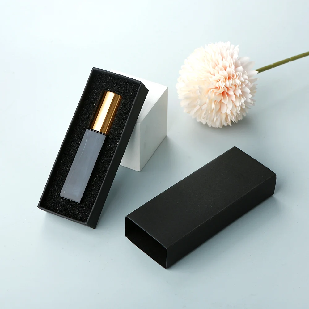 20pcs 10ml dark blue thick glass perfume bottles with boxes, press-type refillable moisturizing spray bottles.
20pcs 10ml dark blue thick glass perfume bottles with boxes, press-type refillable moisturizing spray bottles.