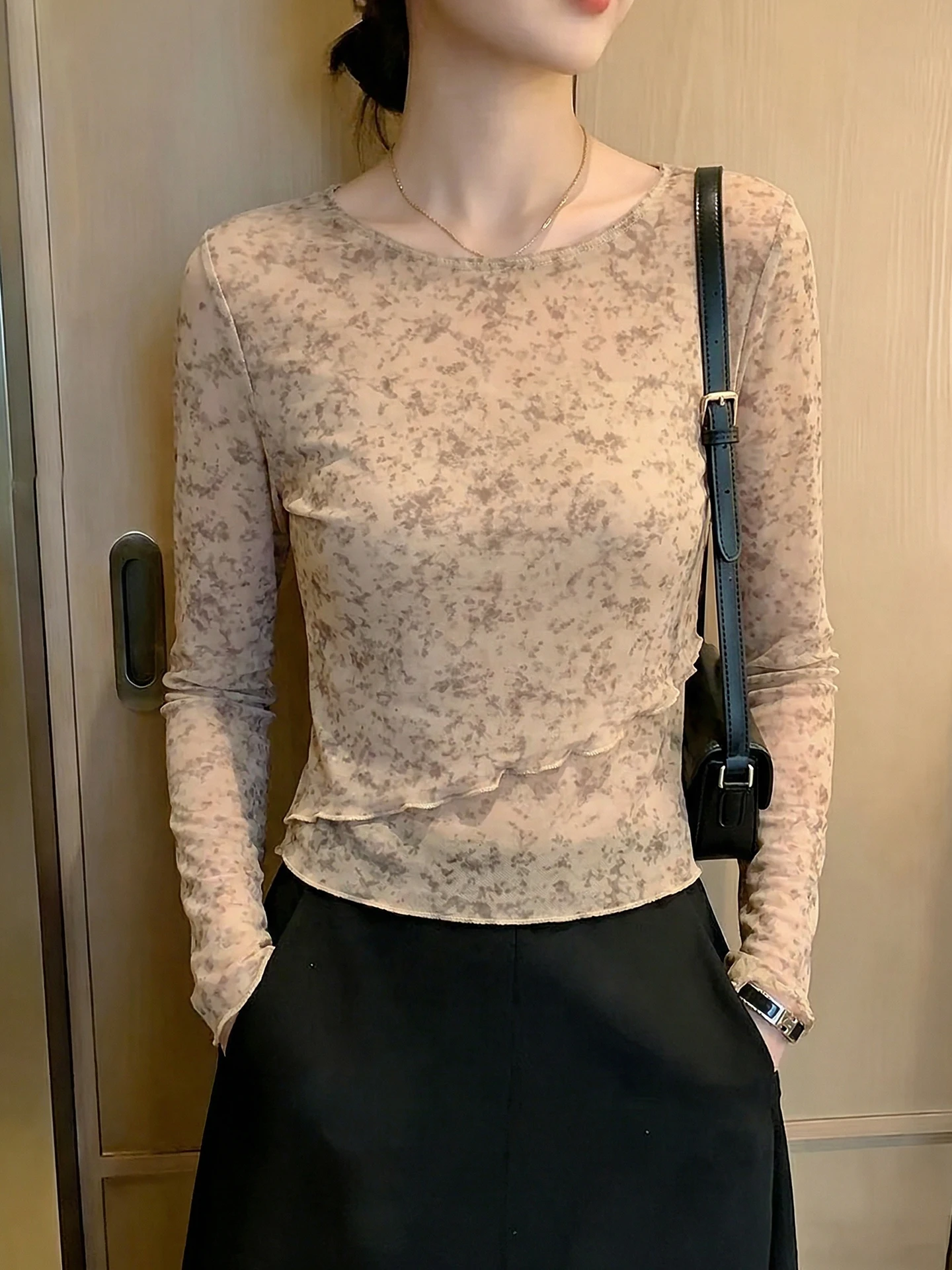 Slimming Floral Design Long Sleeve T-Shirt Lightweight Summer Fashionable Base Shirt Elegant Thinming Casual Style Top
Slimming Floral Design Long Sleeve T-Shirt Lightweight Summer Fashionable Base Shirt Elegant Thinming Casual Style Top