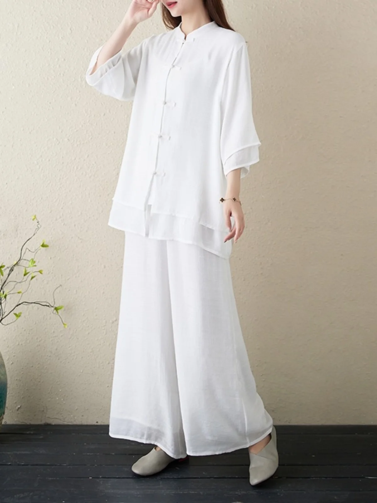 Комплект одежды для йоги в китайском стиле Zen Sle в стиле ретро, хлопково-льняной костюм из двух предметов для женщин, длинный брючный костюм на пуговицах, весна-лето
Комплект одежды для йоги в китайском стиле Zen Sle в стиле ретро, хлопково-льняной костюм из двух предметов для женщин, длинный брючный костюм на пуговицах, весна-лето