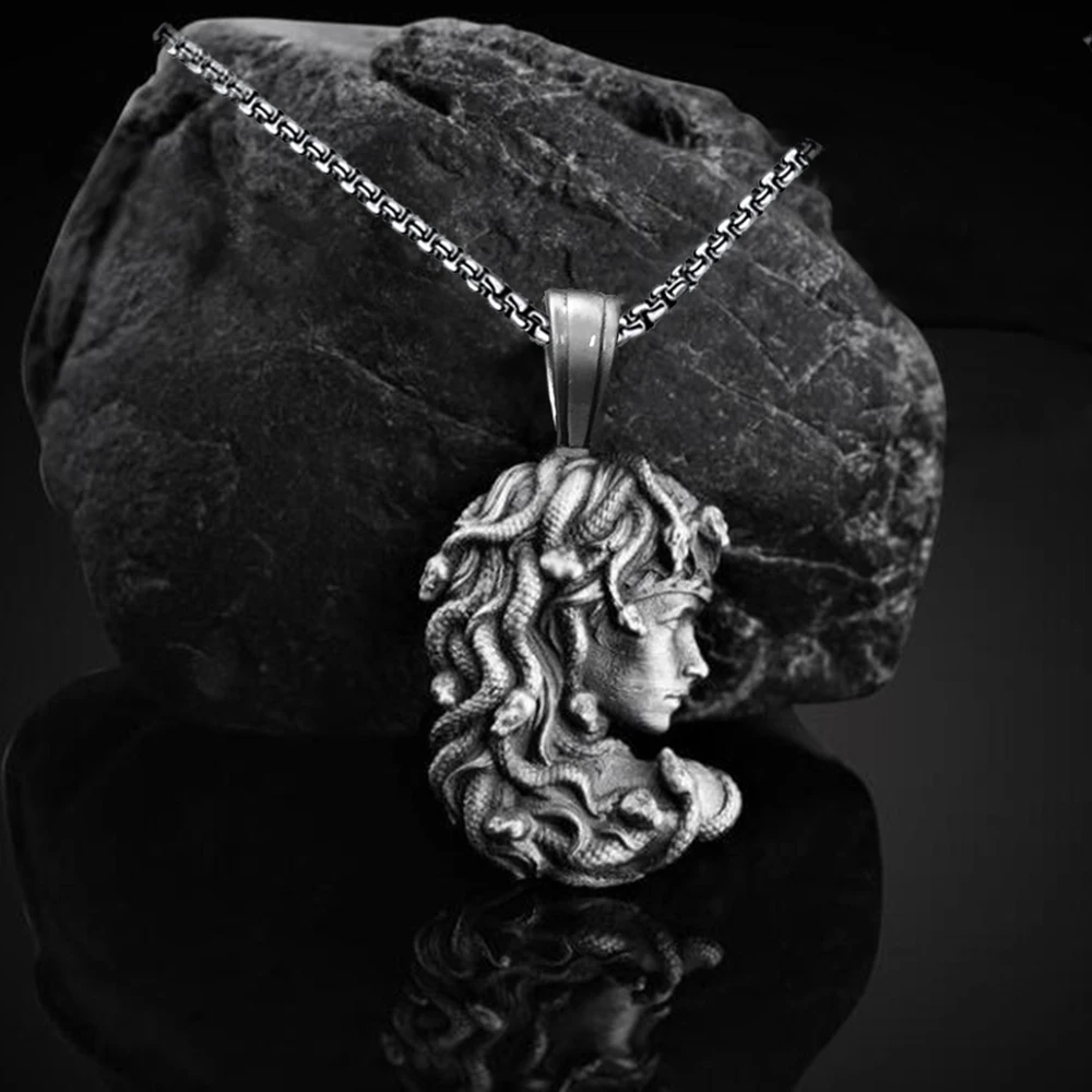Greek Mythology Snake Hair Medusa Unisex Retro Necklace Nordic Tag Long Pendant With 60 Cm Titanium Steel Sweater Chain
Greek Mythology Snake Hair Medusa Unisex Retro Necklace Nordic Tag Long Pendant With 60 Cm Titanium Steel Sweater Chain