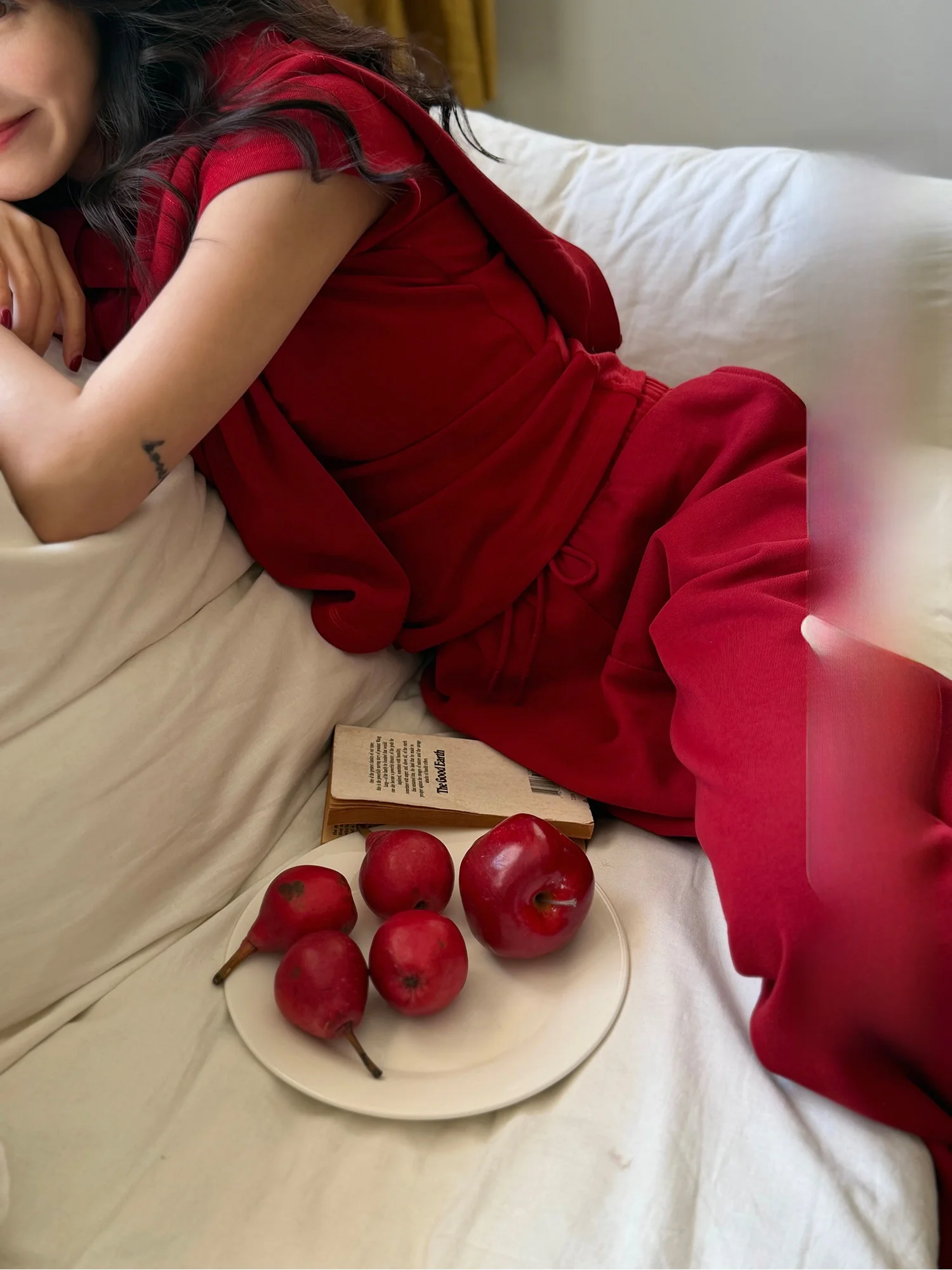 Elwing New Year Red Fleece Hooded Zipper Sweatshirt Wide Leg Pants Brushed Short Sleeve T-Shirt Set Women's Casual Fashion En...
Elwing New Year Red Fleece Hooded Zipper Sweatshirt Wide Leg Pants Brushed Short Sleeve T-Shirt Set Women's Casual Fashion En...