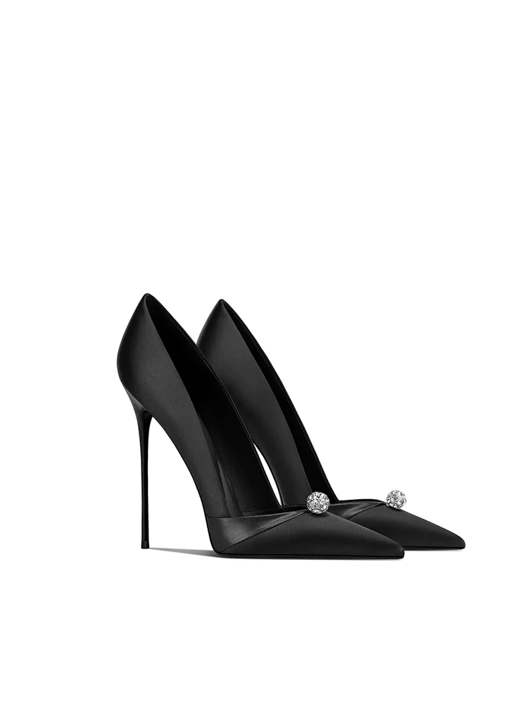 Pointed toe stiletto high heel women's shoes 2026 spring and summer new silk rhinestone banquet dress large size women's shoes
Pointed toe stiletto high heel women's shoes 2026 spring and summer new silk rhinestone banquet dress large size women's shoes