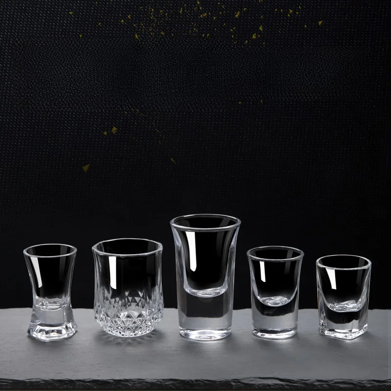 Chinese Style Small Bullet Glass White Wine Cup Set Home Use Two Ounce Liquor Cup Crystal Glass Short Cup for Drinking Alcohol
Chinese Style Small Bullet Glass White Wine Cup Set Home Use Two Ounce Liquor Cup Crystal Glass Short Cup for Drinking Alcohol
