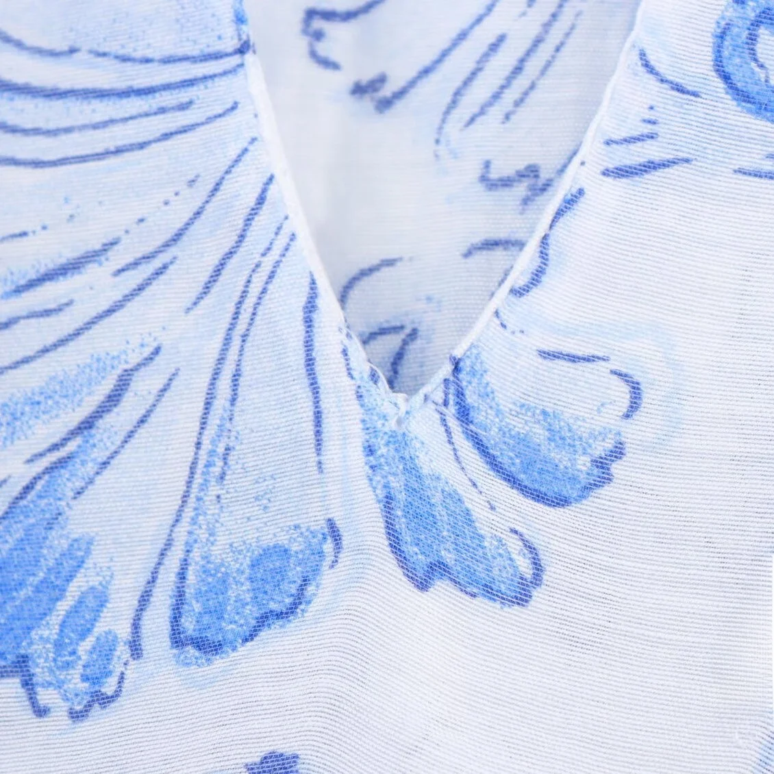 ZBZA Spring New Faionable Printed irt Decorative Layered Hemline Women's Loose Fit Long Sve Polyester Fiber Casual irt
ZBZA Spring New Faionable Printed irt Decorative Layered Hemline Women's Loose Fit Long Sve Polyester Fiber Casual irt