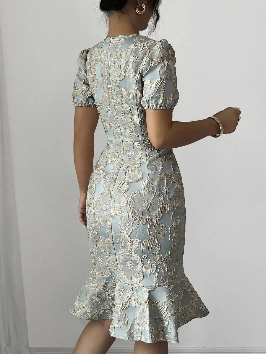 Round Neck Short Sleeve Waist Cinched Textured Jacquard Floral Pea Green Bodycon Ruffle Hem Dress
Round Neck Short Sleeve Waist Cinched Textured Jacquard Floral Pea Green Bodycon Ruffle Hem Dress