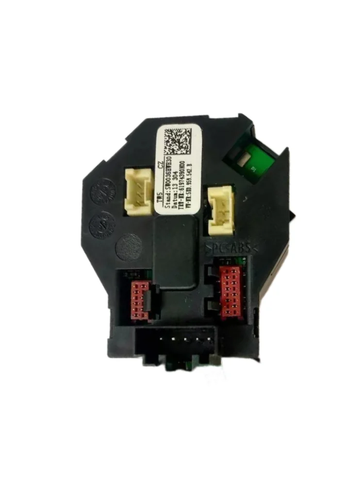 1Pc for Volkswagen Tiguan Sagitar Magotan Shangku Golf 6 steering wheel module multifunctional button module
1Pc for Volkswagen Tiguan Sagitar Magotan Shangku Golf 6 steering wheel module multifunctional button module