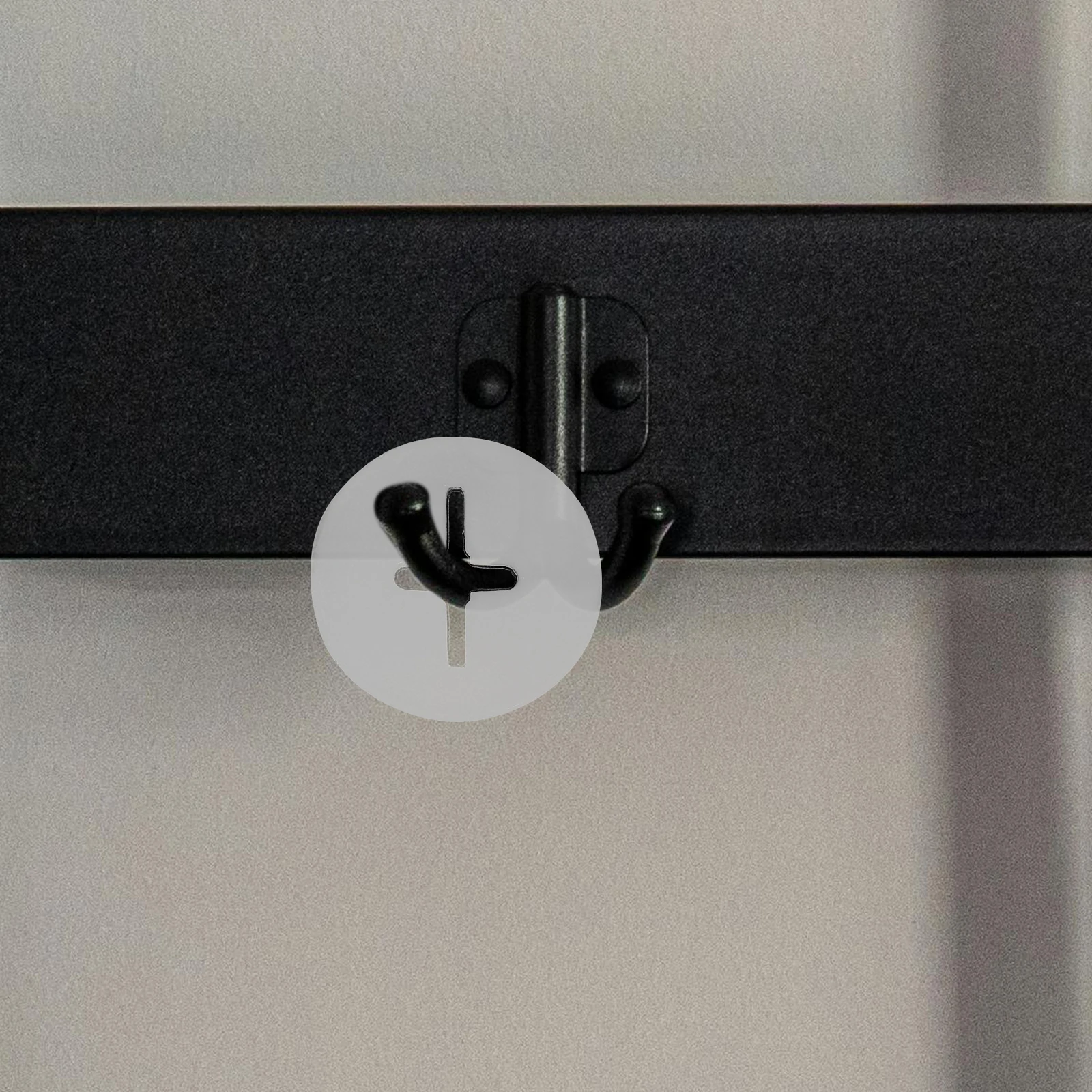 100pcs Pegboard Stopper Plastic Anti-Slip Display Retainer Shelf Hook Locks Retail Display Accessories Inventory Control Clip 
100pcs Pegboard Stopper Plastic Anti-Slip Display Retainer Shelf Hook Locks Retail Display Accessories Inventory Control Clip