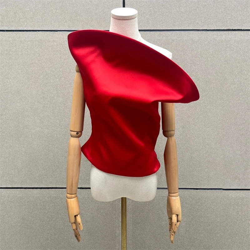 Women's vest New asymmetrical slim fit sleeveless top for autumn 2025 Sexy backless Women's corset y2k Tank top Crop top T-shirt
Women's vest New asymmetrical slim fit sleeveless top for autumn 2025 Sexy backless Women's corset y2k Tank top Crop top T-shirt