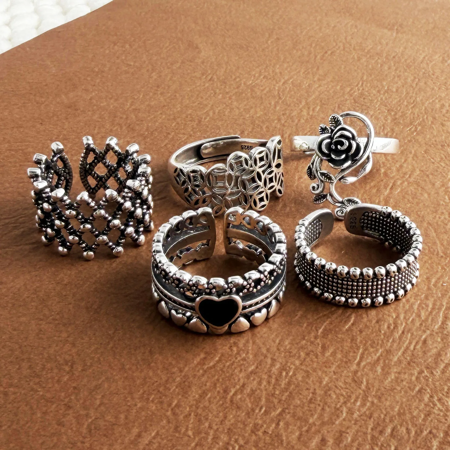 BF CLUB 925 Sterling Silver Ring For Women Jewelry Heart Chain Retro Open Vintage Handmade Ring Allergy For Party Birthday Gift
BF CLUB 925 Sterling Silver Ring For Women Jewelry Heart Chain Retro Open Vintage Handmade Ring Allergy For Party Birthday Gift